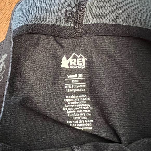 Merino wool base layers. Girl’s, REI. Size 10 - Picture 2 of 3